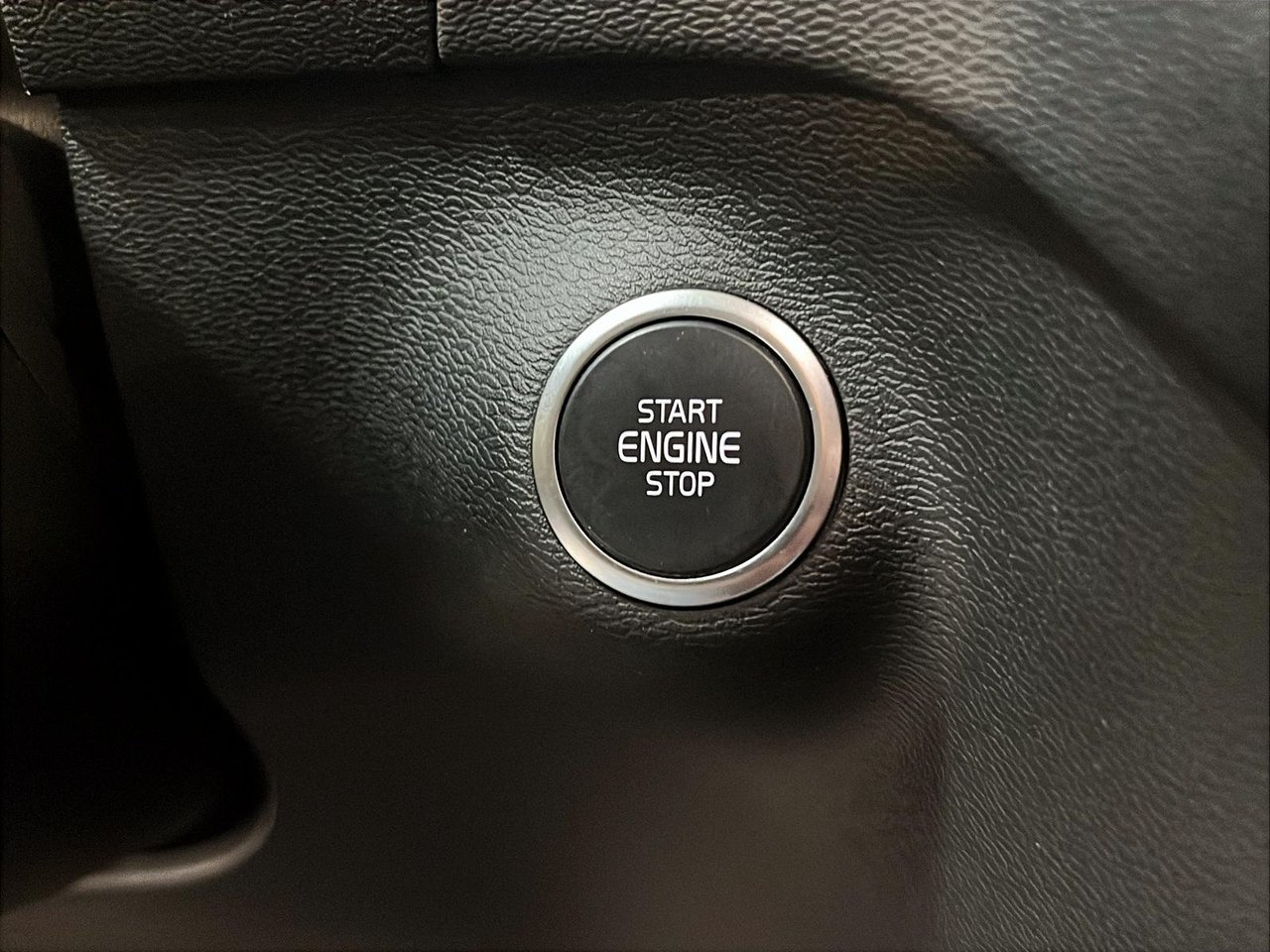 2024 Volvo XC40 B5 PLUS CUIR TOIT NAV 4RM-19