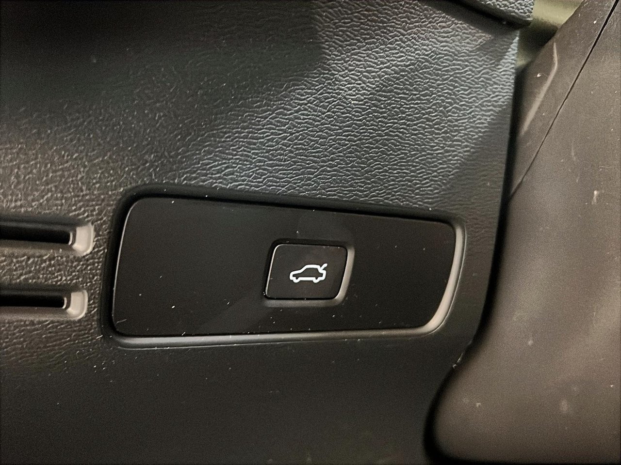 2024 Volvo XC40 B5 PLUS CUIR TOIT NAV 4RM-22