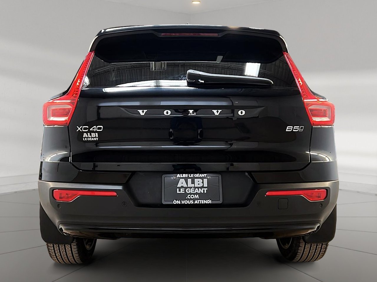 2024 Volvo XC40 B5 PLUS CUIR TOIT NAV 4RM-4