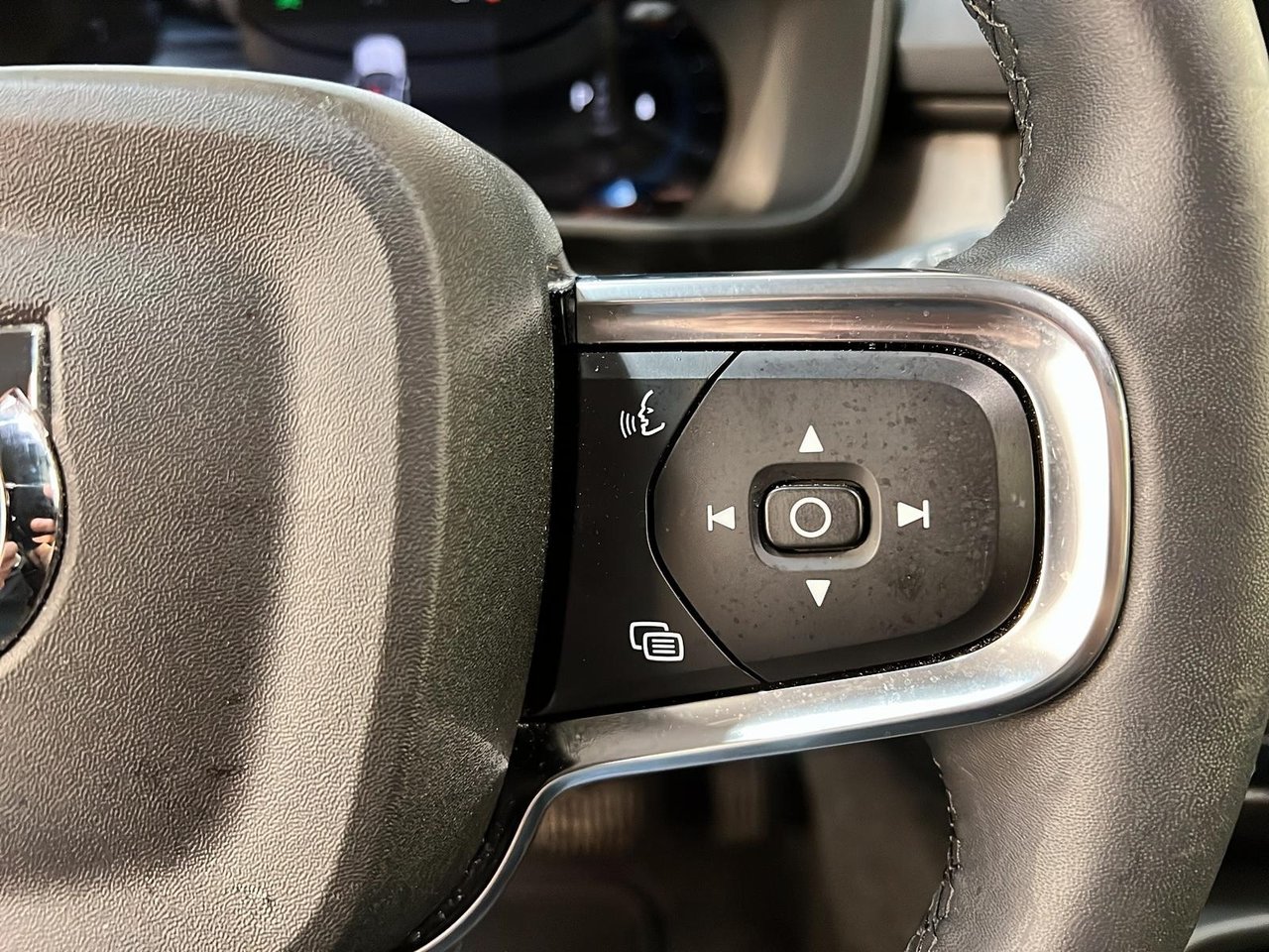 2024 Volvo XC40 B5 CORE CUIR NAV 4RM-19