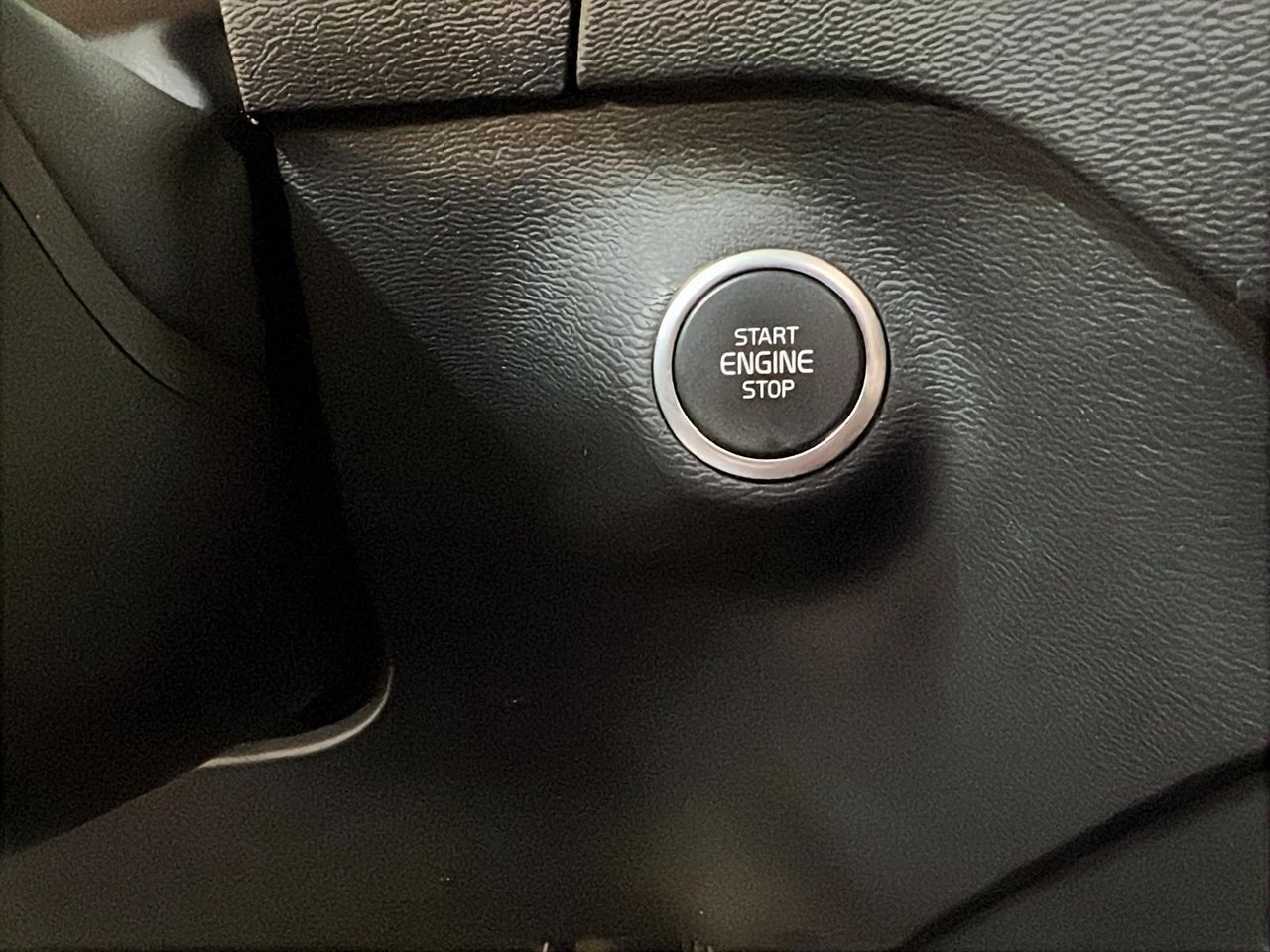 2024 Volvo XC40 B5 CORE CUIR NAV 4RM-18