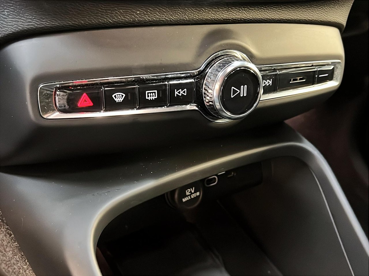 2024 Volvo XC40 B5 CORE CUIR NAV 4RM-14