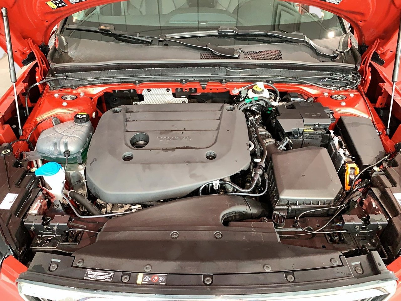 Volvo XC40 B5 PLUS CUIR TOIT PANO NAV 4RM 2025-21