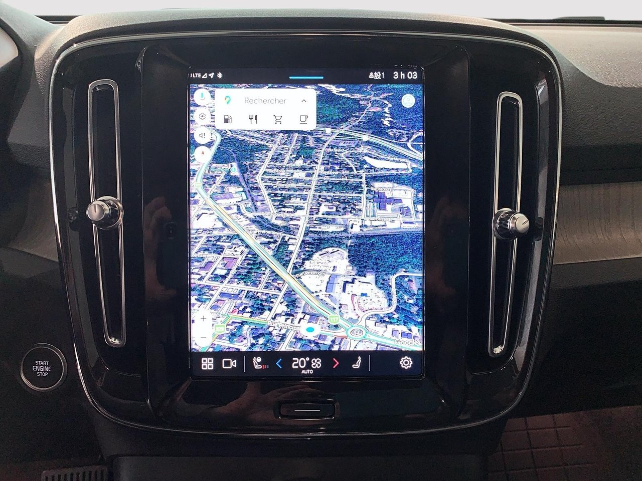 Volvo XC40 B5 PLUS CUIR TOIT PANO NAV 4RM 2025-10