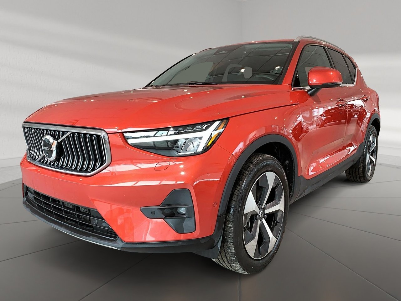 Volvo XC40 B5 PLUS CUIR TOIT PANO NAV 4RM 2025-0