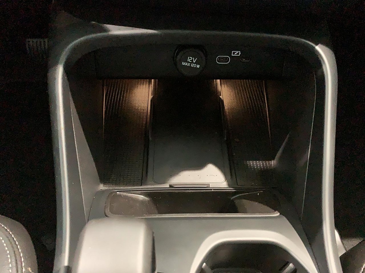 2025 Volvo XC40 B5 CORE CUIR TOIT PANO NAV 4RM-11