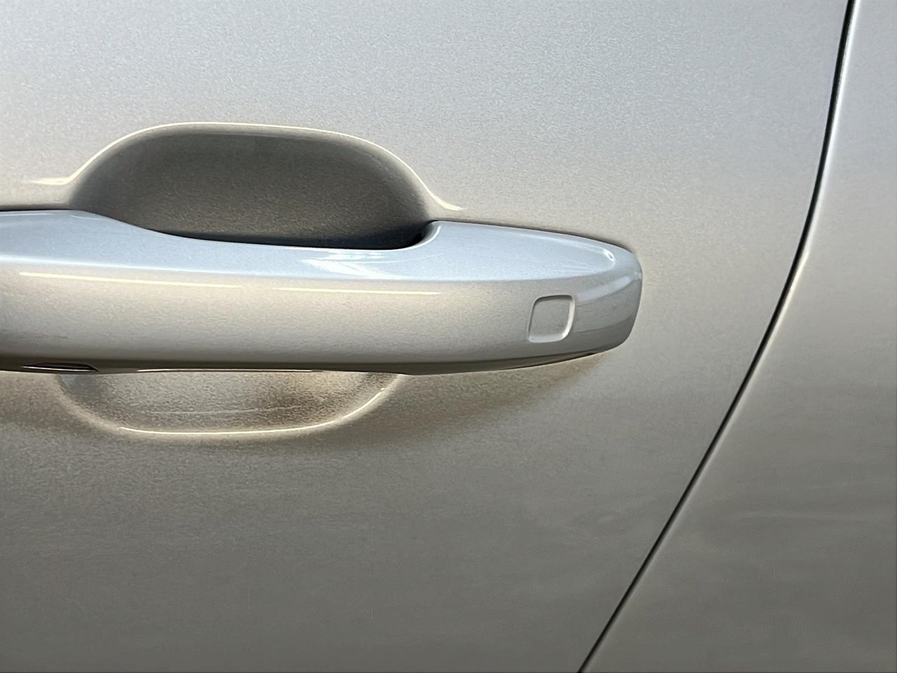 2022 Volvo XC60 B6 R-DESIGN CUIR TOIT PANO 4RM-27