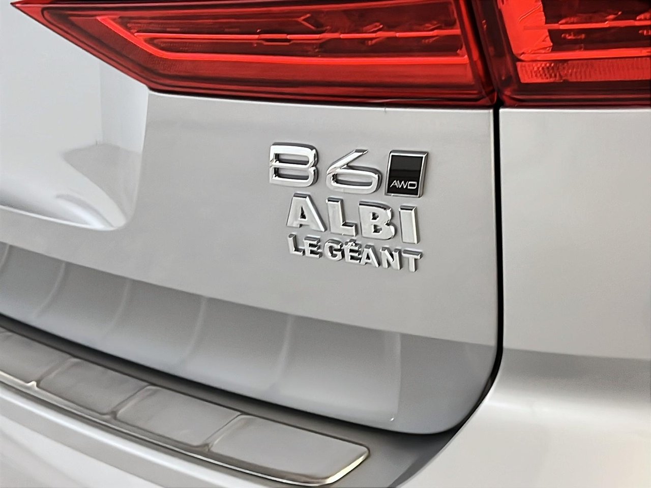 2022 Volvo XC60 B6 R-DESIGN CUIR TOIT PANO 4RM-30