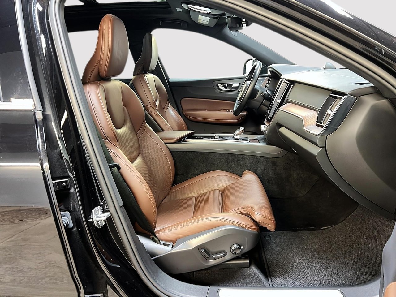 2022 Volvo XC60 T8 INSCRIPTION RECHARGE 4RM-7