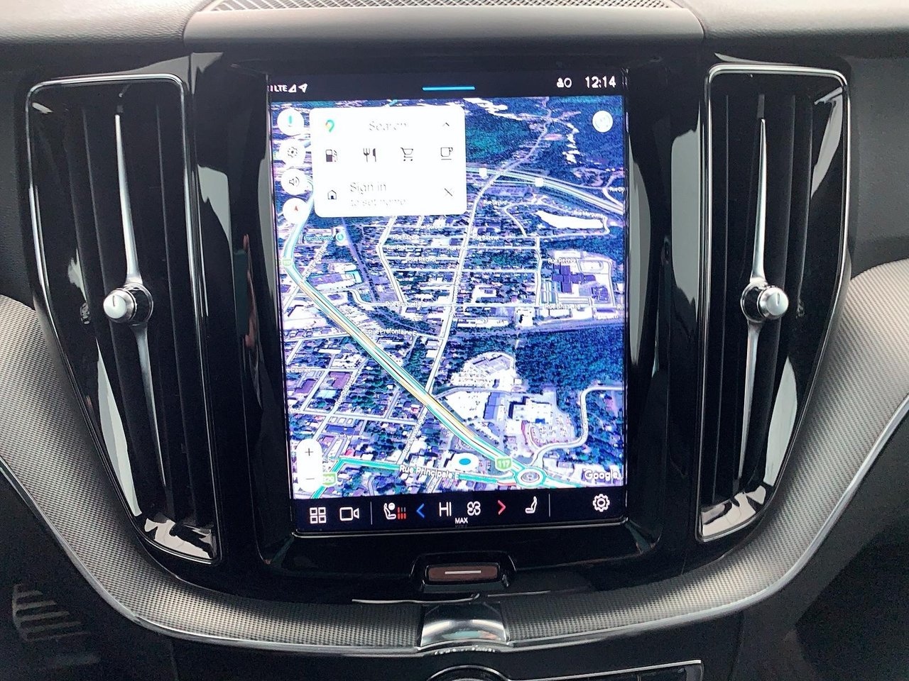 Volvo XC60 B6 R-DESIGN CUIR TOIT PANO NAV 4RM 2022-13