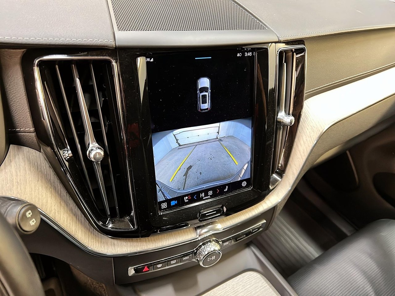 Volvo XC60 B6 INSCRIPTION CUIR TOIT NAV  4RM 2022-18