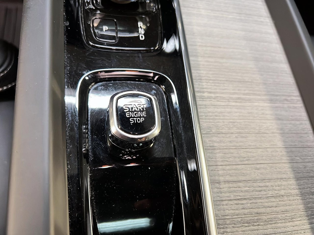 Volvo XC60 B6 INSCRIPTION CUIR TOIT NAV  4RM 2022-20