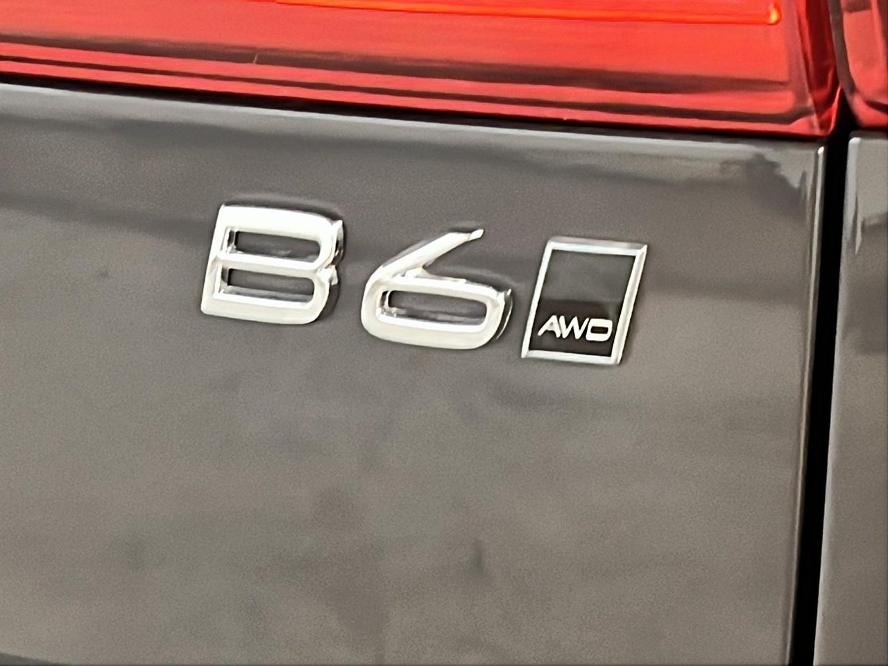 Volvo XC60 B6 INSCRIPTION CUIR TOIT PANO NAV 4RM 2022-27