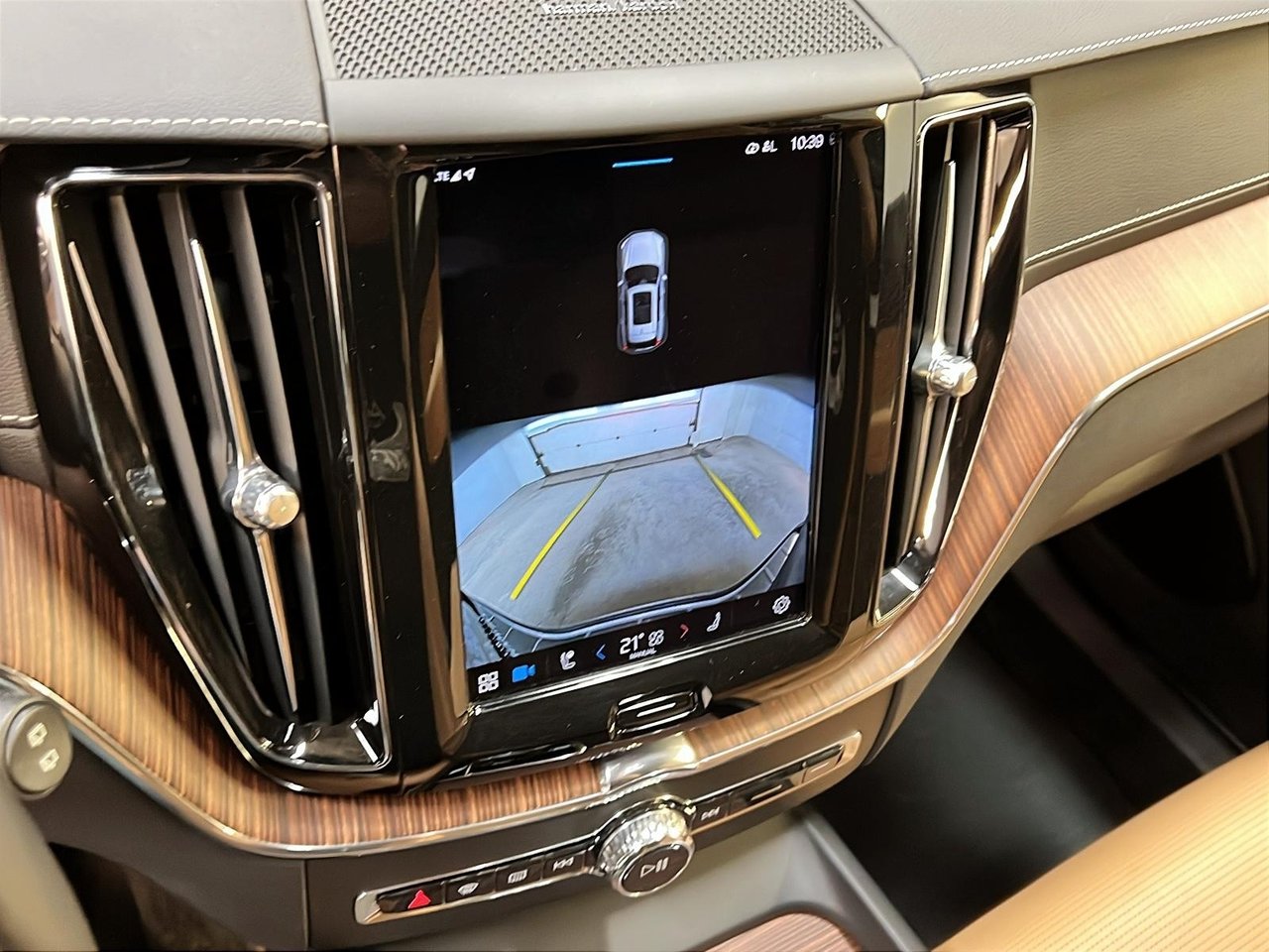 2022 Volvo XC60 T8 INSCRIPTION RECHARGE CUIR TOIT AWD-18