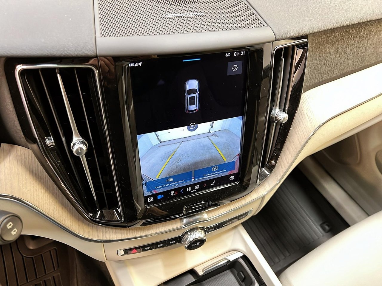 2023 Volvo XC60 B6 PLUS CUIR TOIT NAV 4RM-18