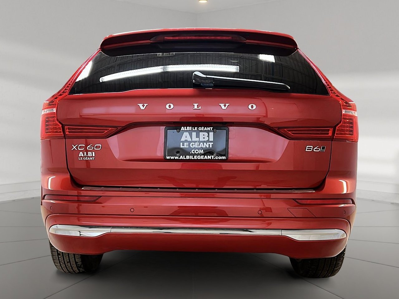 2023 Volvo XC60 B6 PLUS CUIR TOIT NAV 4RM-4