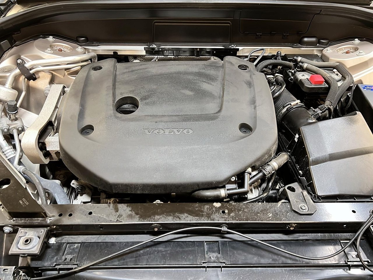 Volvo XC60 ULTIMATE B6 CUIR TOIT PANO NAV 4RM 2023-12