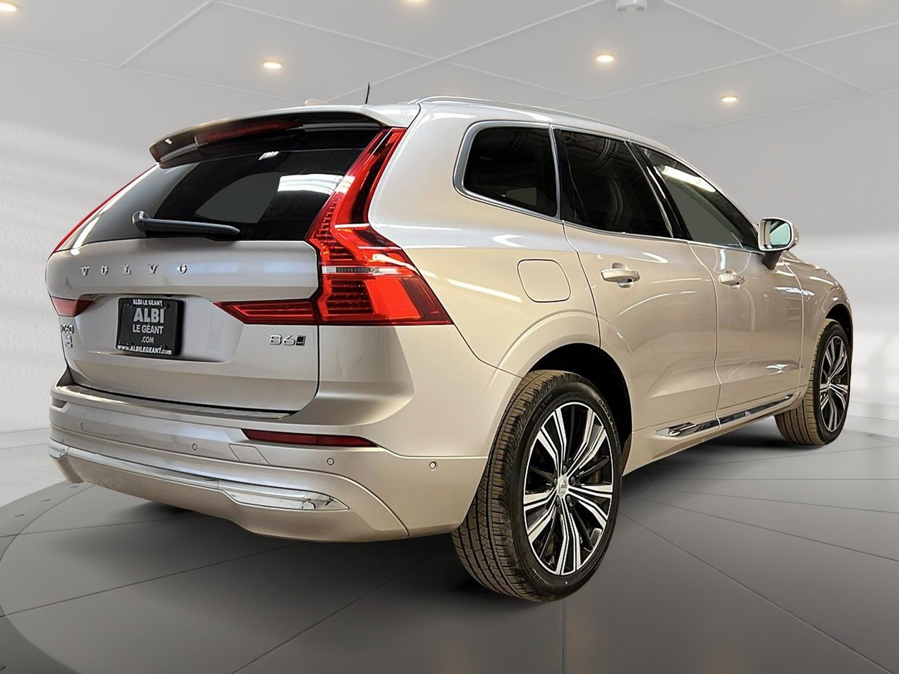 Volvo XC60 ULTIMATE B6 CUIR TOIT PANO NAV 4RM 2023-3
