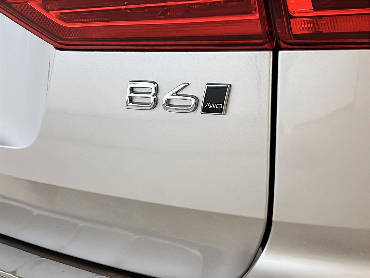 Volvo XC60 ULTIMATE B6 CUIR TOIT PANO NAV 4RM 2023-29