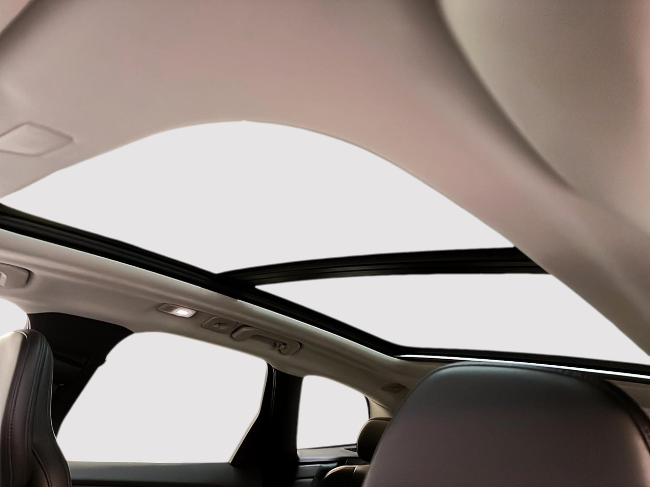 Volvo XC60 B6 CORE CUIR TOIT PANO NAV 4RM 2023-9