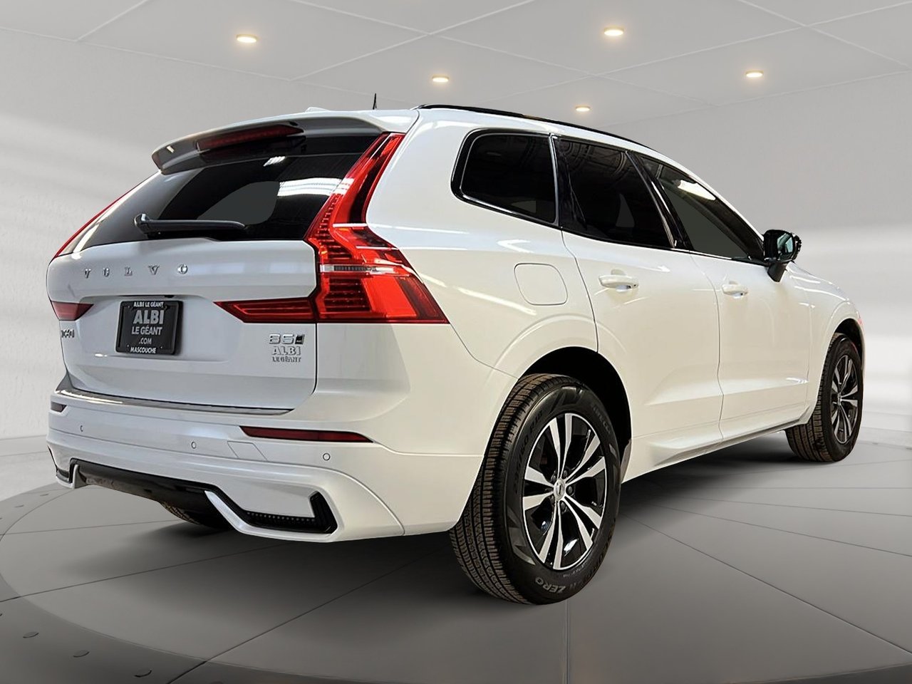 2024 Volvo XC60 B5 CORE CUIR TOIT PANO NAV 4RM-3