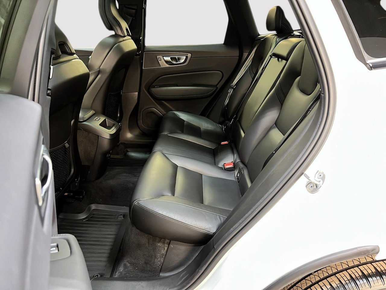 2024 Volvo XC60 B5 CORE CUIR TOIT PANO NAV 4RM-8