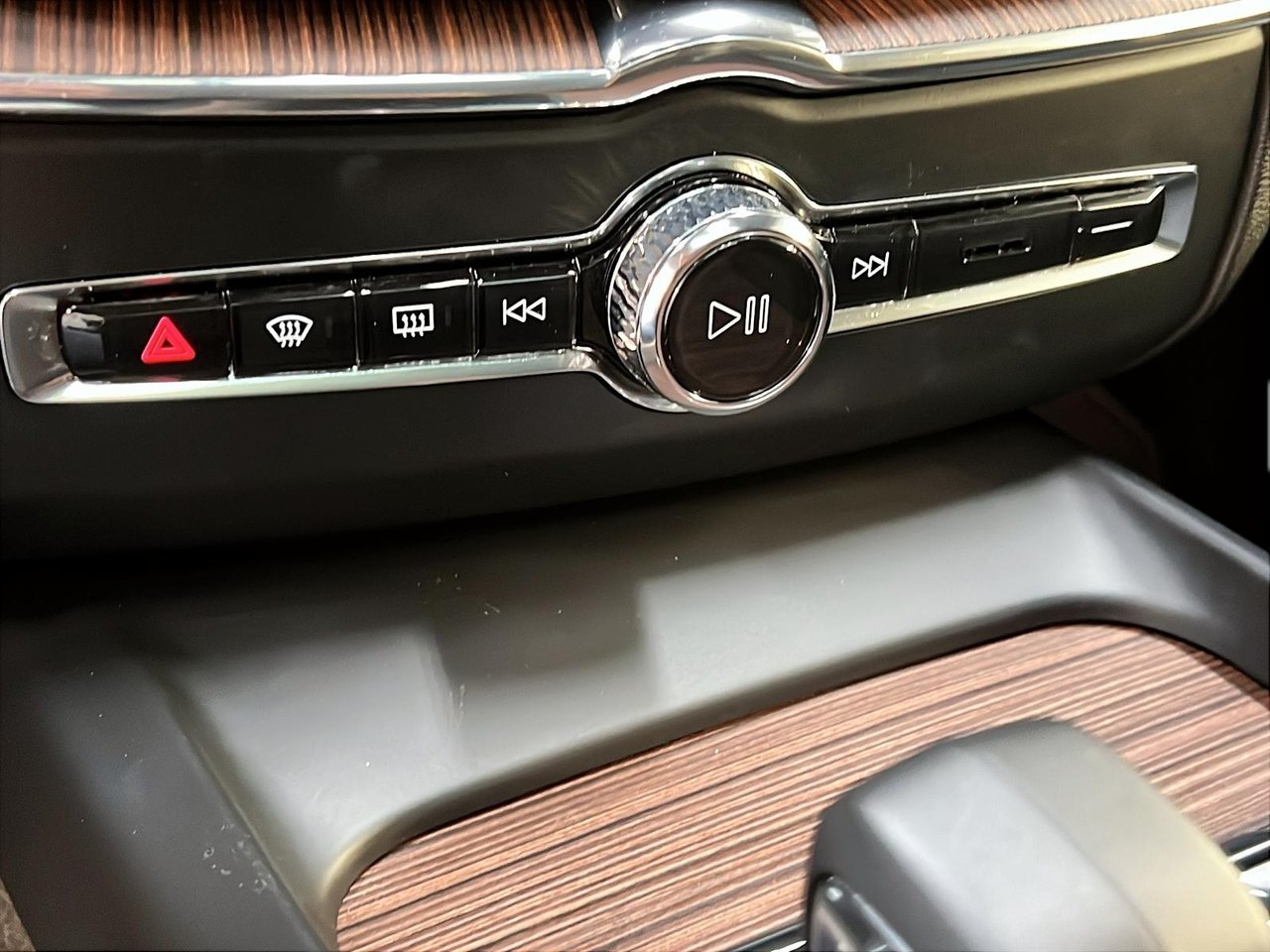 2024 Volvo XC60 T8 RECHARGE PLUS  CUIR TOIT PANO NAV 4RM-16