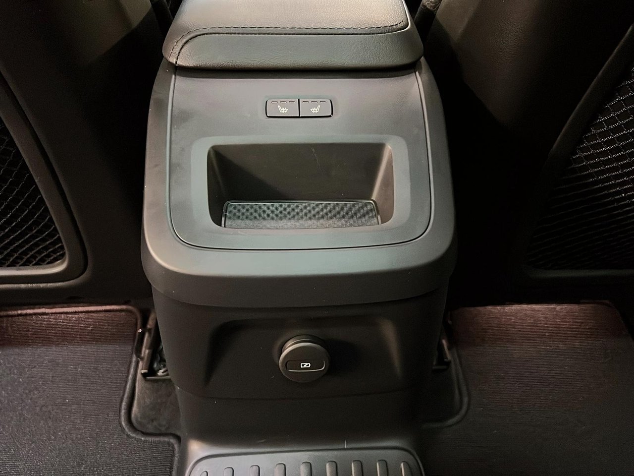 2024 Volvo XC60 T8 RECHARGE PLUS  CUIR TOIT PANO NAV 4RM-10