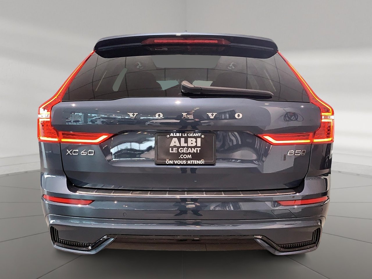 2024 Volvo XC60 B5 CORE CUIR TOIT NAV 4RM-4