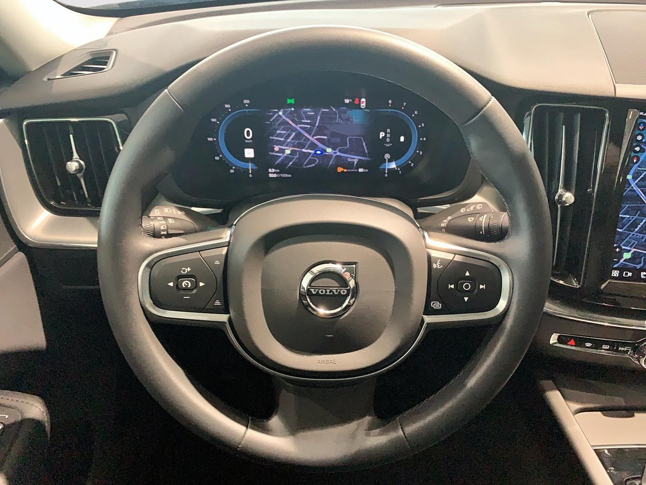 2024 Volvo XC60 B5 CORE CUIR TOIT NAV 4RM-11