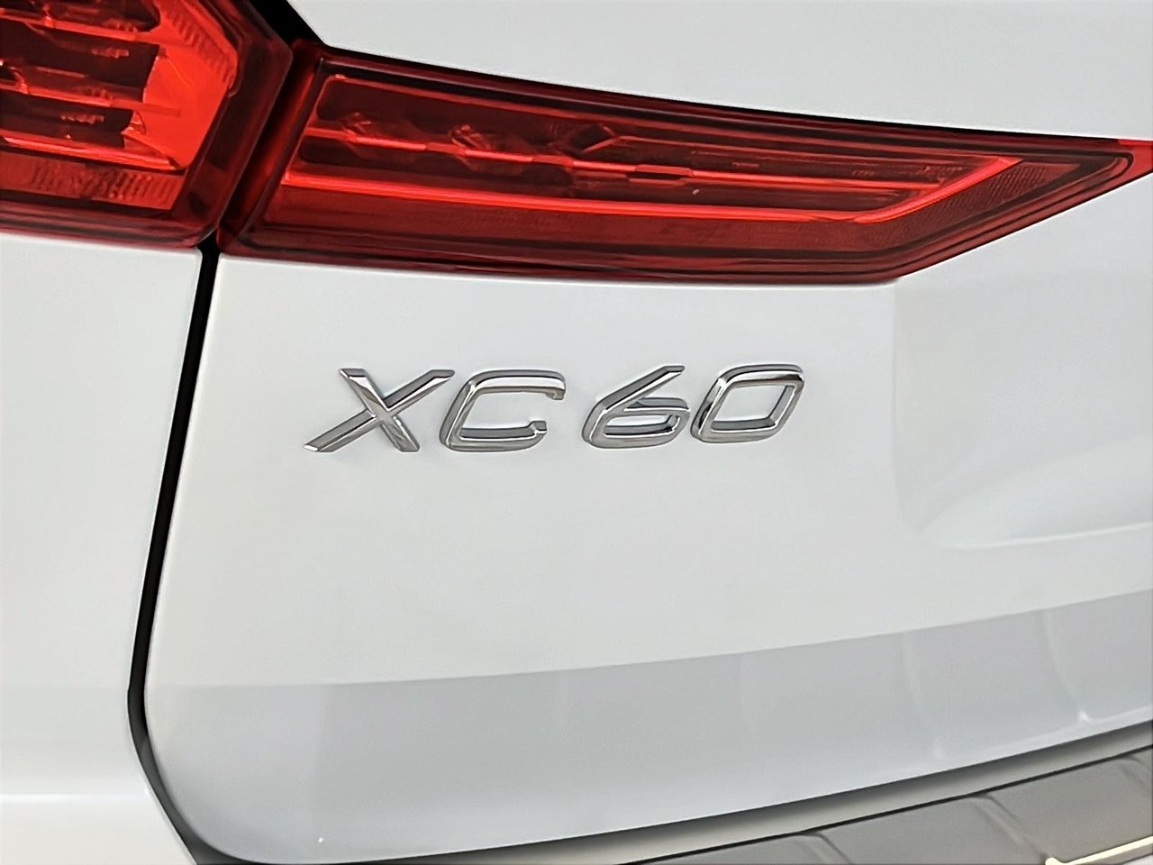 2024 Volvo XC60 B5 PLUS CUIR TOIT NAV 4RM-28