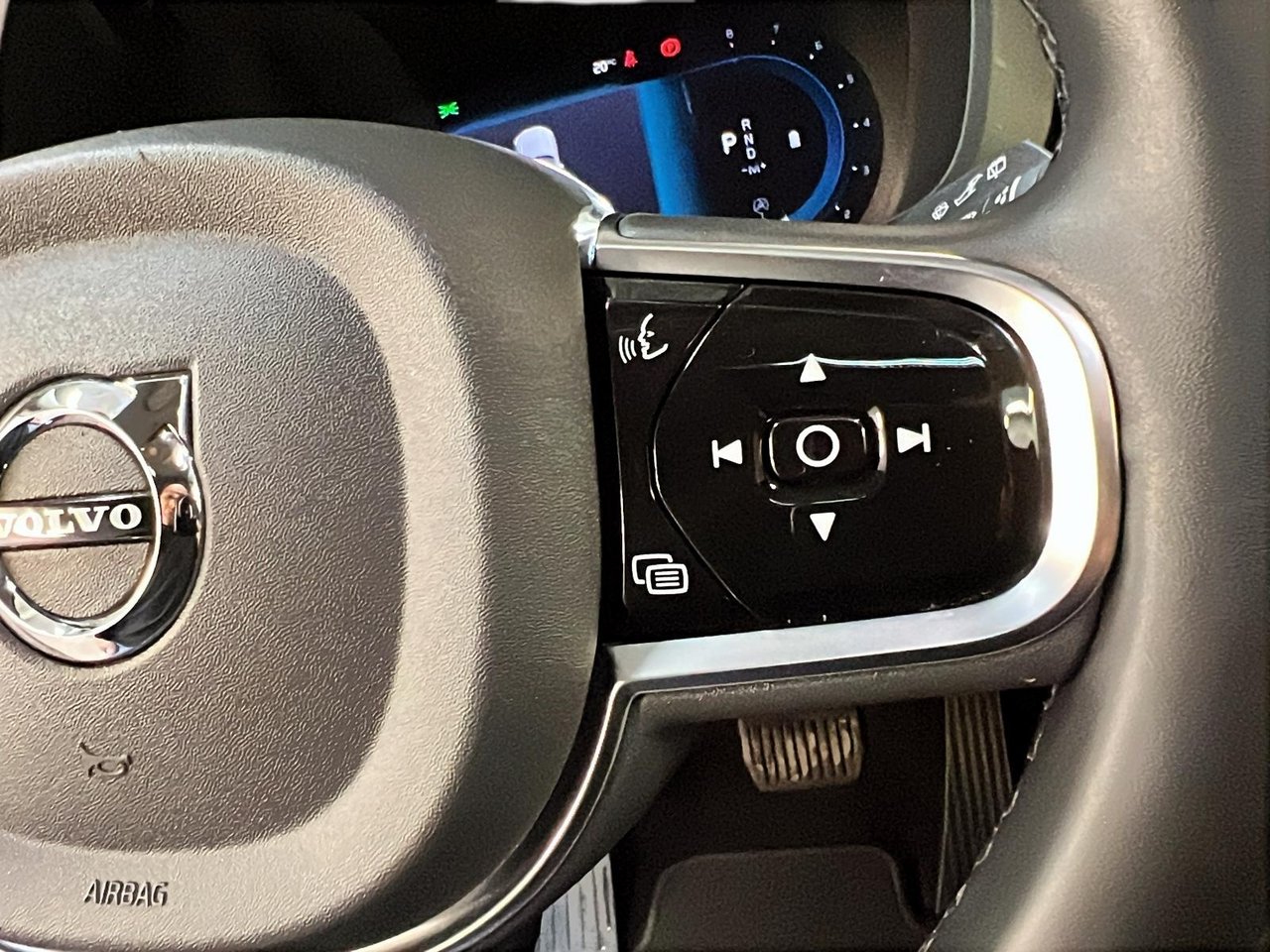 2024 Volvo XC60 B5 PLUS CUIR TOIT NAV 4RM-21