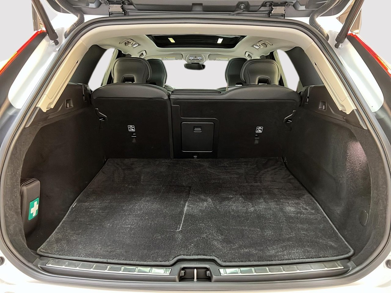 2024 Volvo XC60 B5 PLUS CUIR TOIT NAV 4RM-13