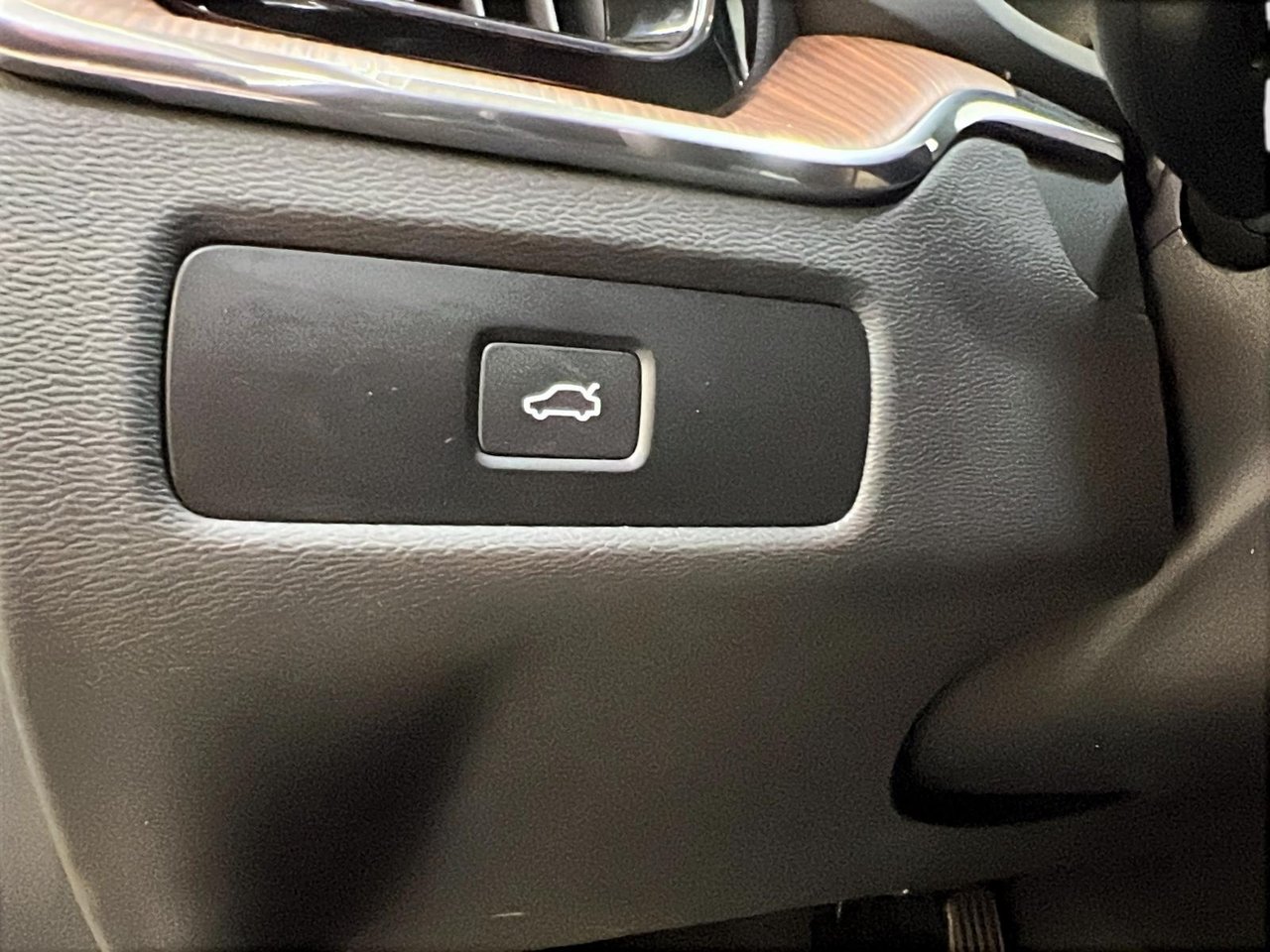 2024 Volvo XC60 B5 PLUS CUIR TOIT NAV 4RM-23