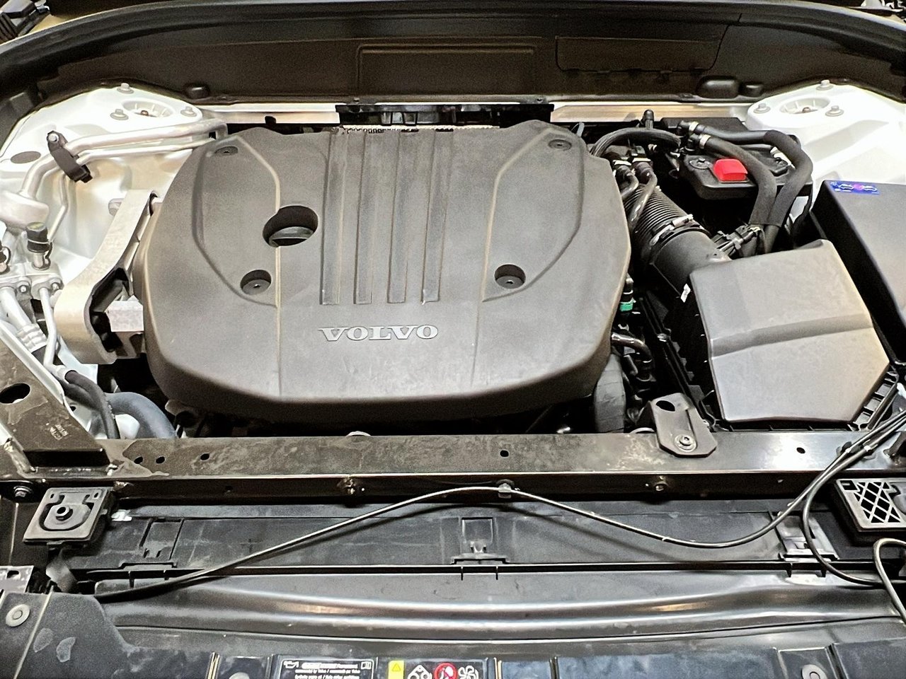 2024 Volvo XC60 B5 PLUS CUIR TOIT NAV 4RM-12