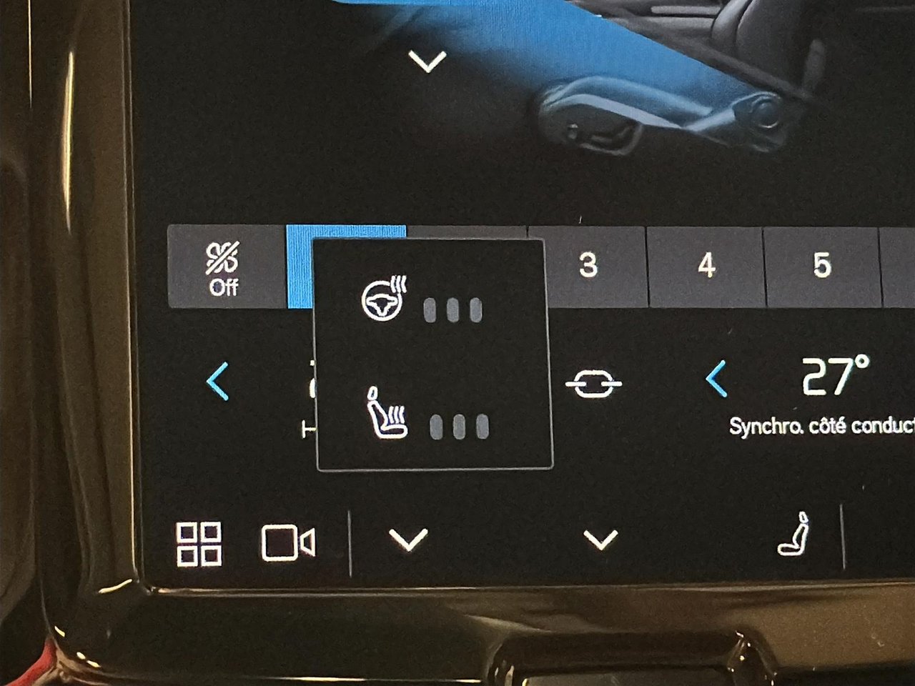 Volvo XC60 B5 PLUS CUIR TOIT PANO NAV 4RM 2025-17