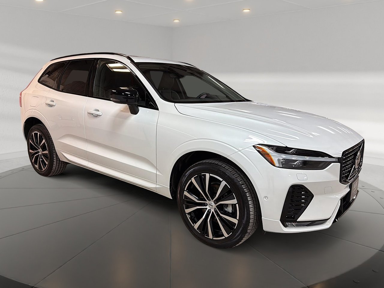 Volvo XC60 B5 PLUS CUIR TOIT PANO NAV 4RM 2025-2
