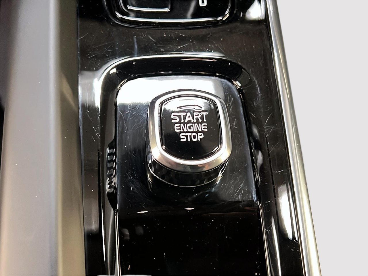 2025 Volvo XC60 B5 PLUS CUIR TOIT PANO NAV 4RM-20