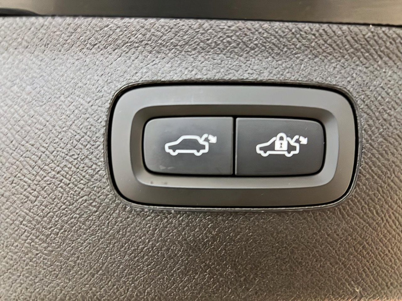 Volvo XC90 T6 R-DESING TOIT PANO NAV 4RM 2022-15