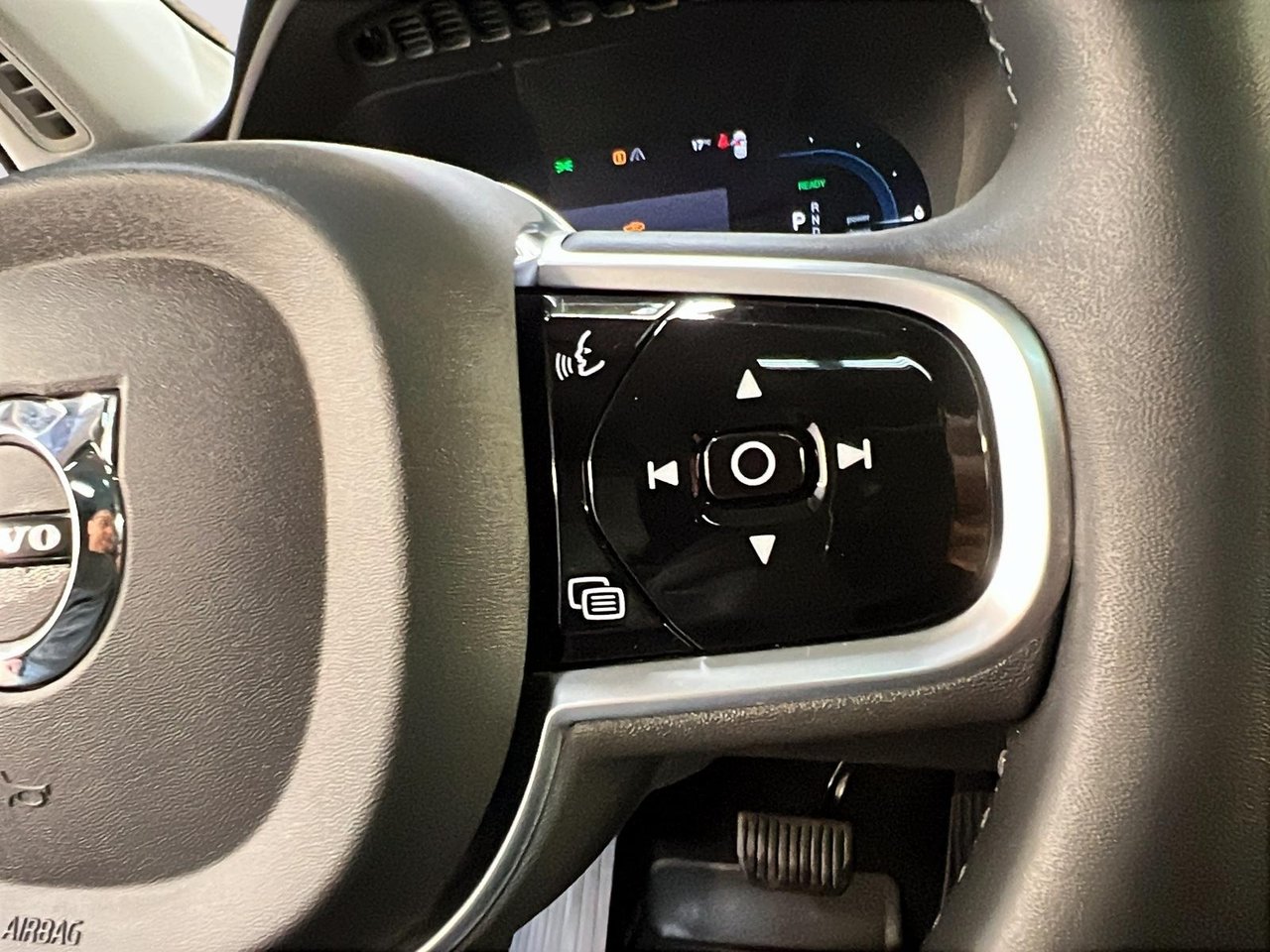 2023 Volvo XC90 RECHARGE PLUS CUIR TOIT PANO NAV 4RM-21