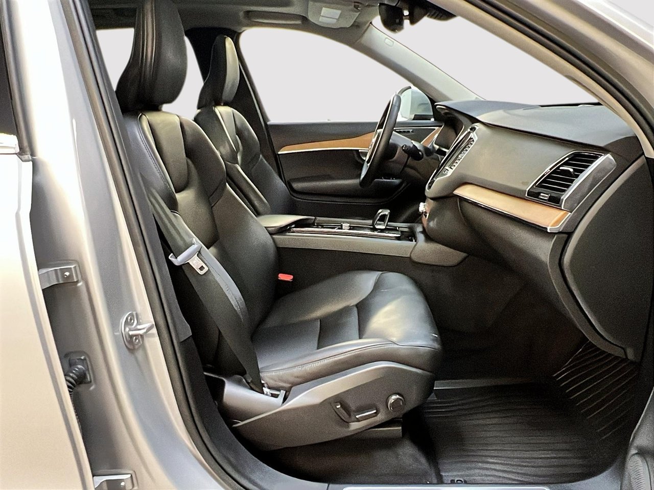 2023 Volvo XC90 RECHARGE PLUS CUIR TOIT PANO NAV 4RM-7