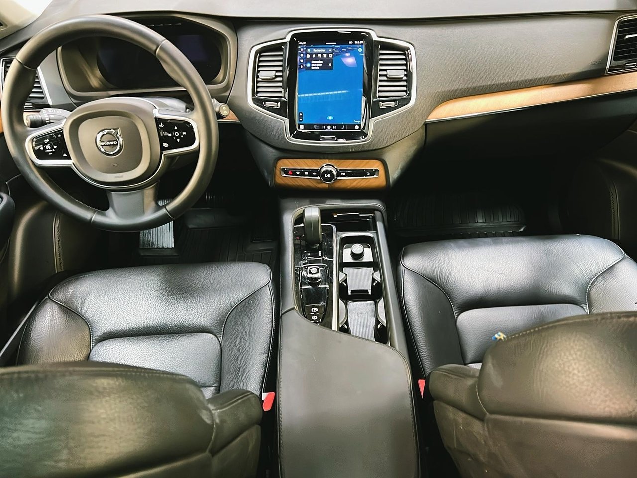 2023 Volvo XC90 RECHARGE PLUS CUIR TOIT PANO NAV 4RM-11
