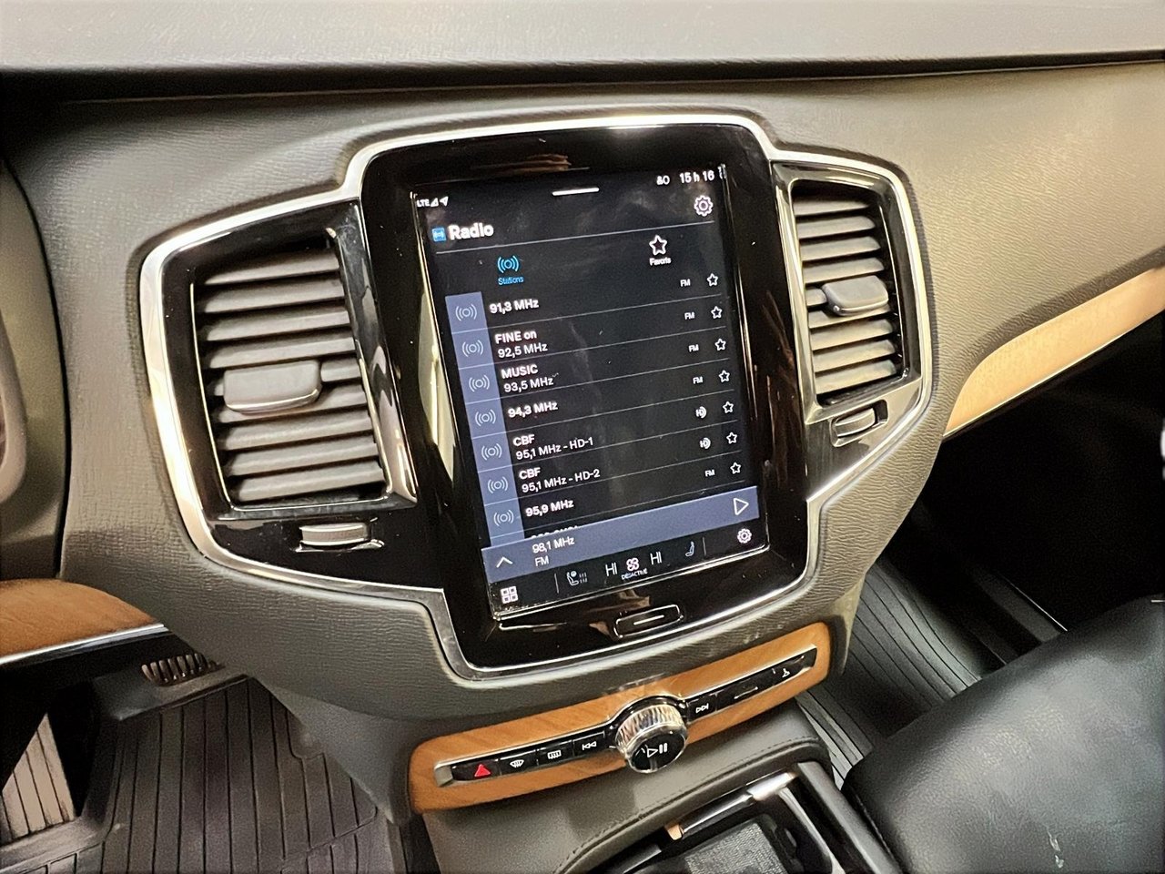 2023 Volvo XC90 RECHARGE PLUS CUIR TOIT PANO NAV 4RM-17