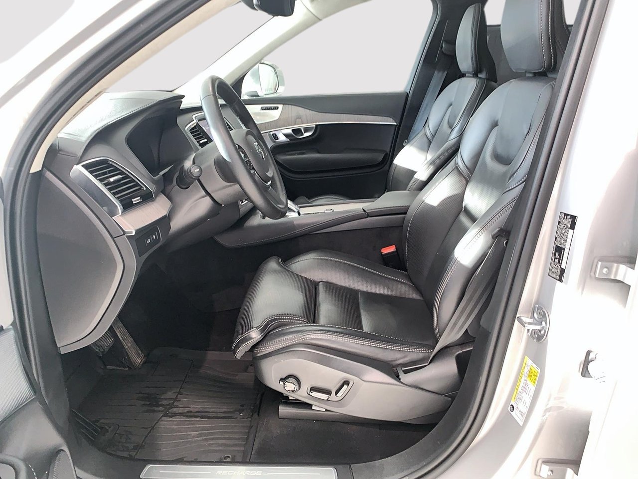 Volvo XC90 T8 RECHARGE ULTIMATE BRIGHT CUIR TOIT PANO NAV 4RM 2024-6