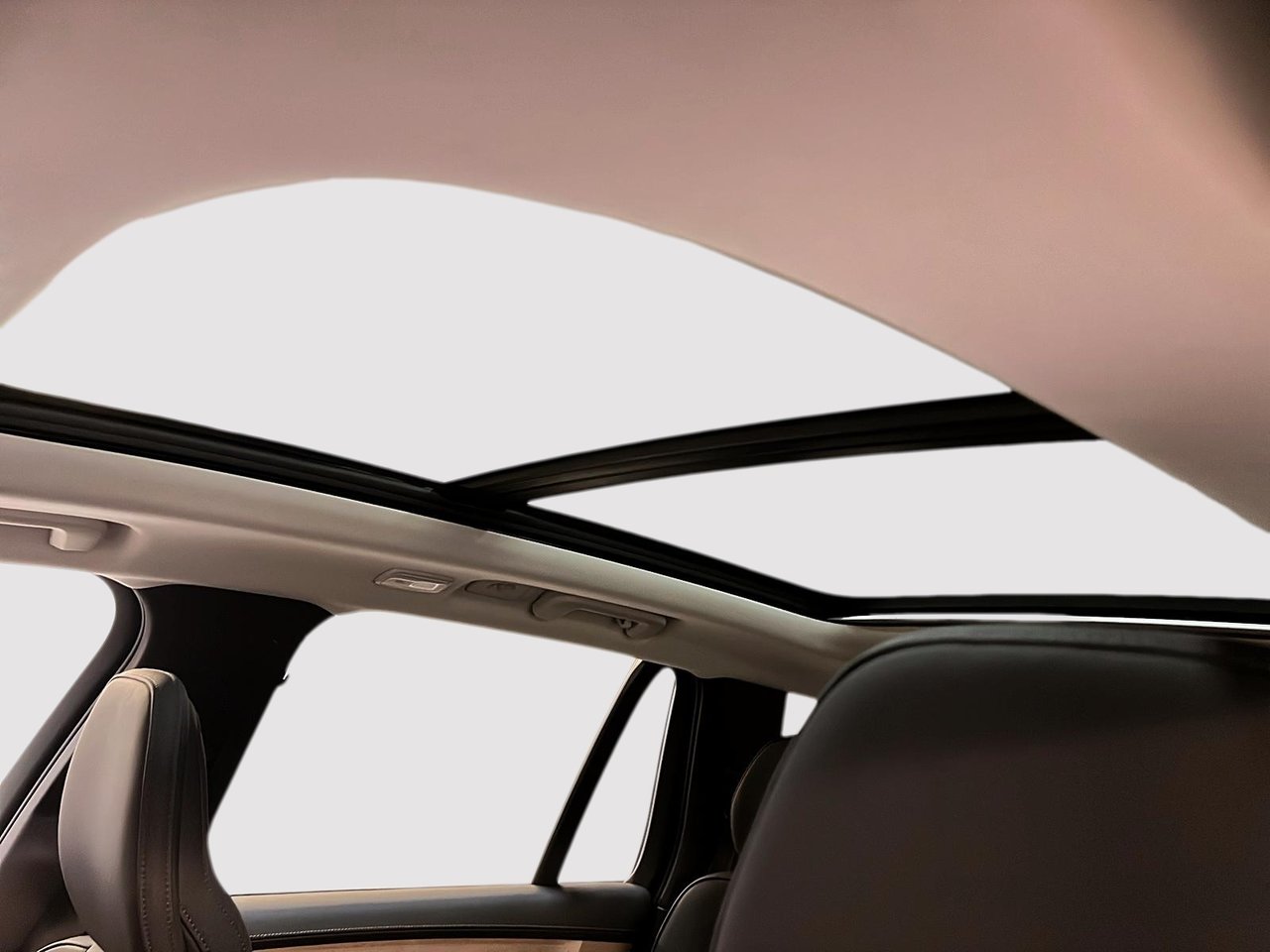 2025 Volvo XC90 B6 CORE CUIR TOIT PANO NAV 4RM-10