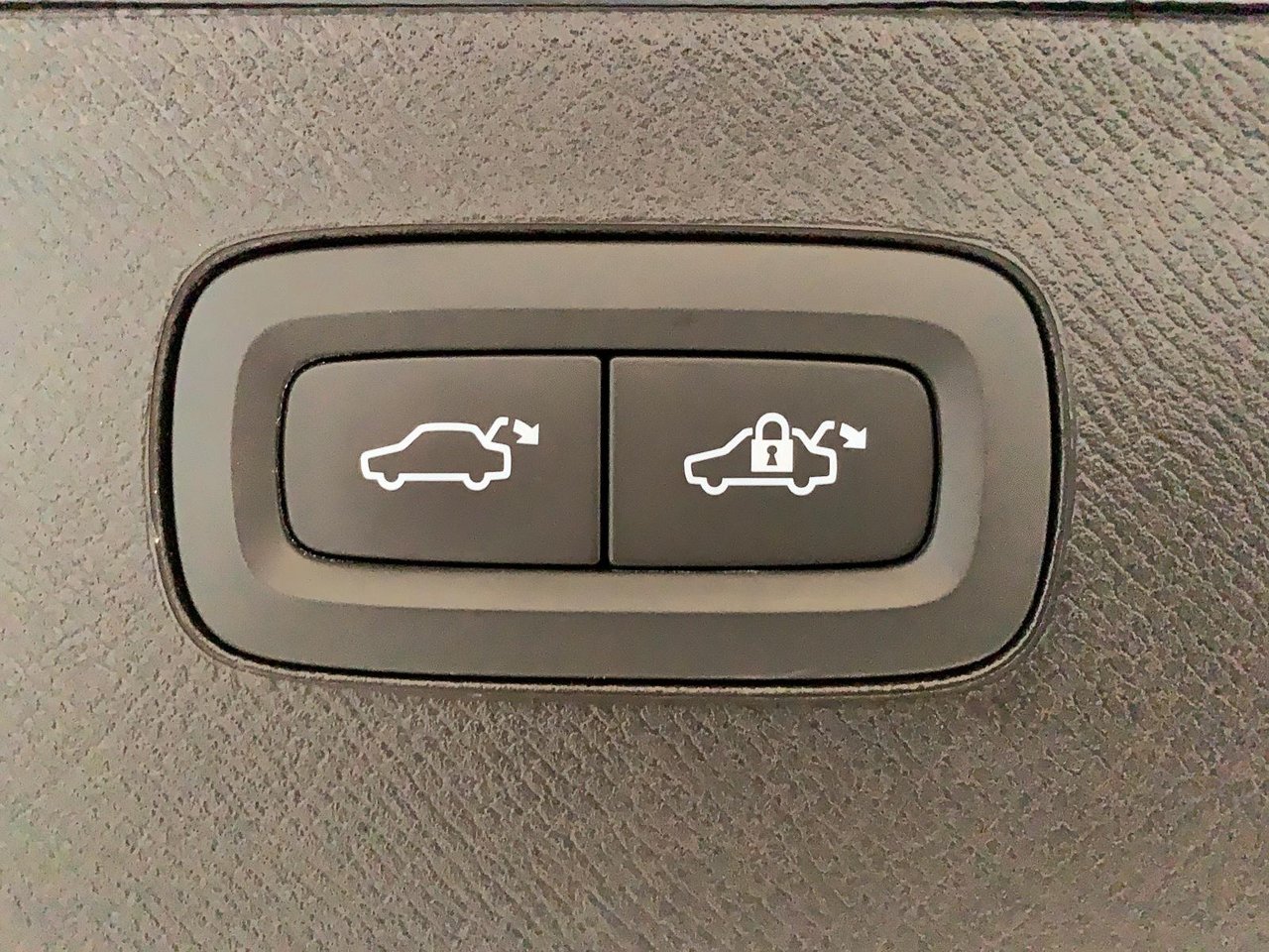 Volvo XC90 T8 RECHARGE ULTRA 4RM 2025-22