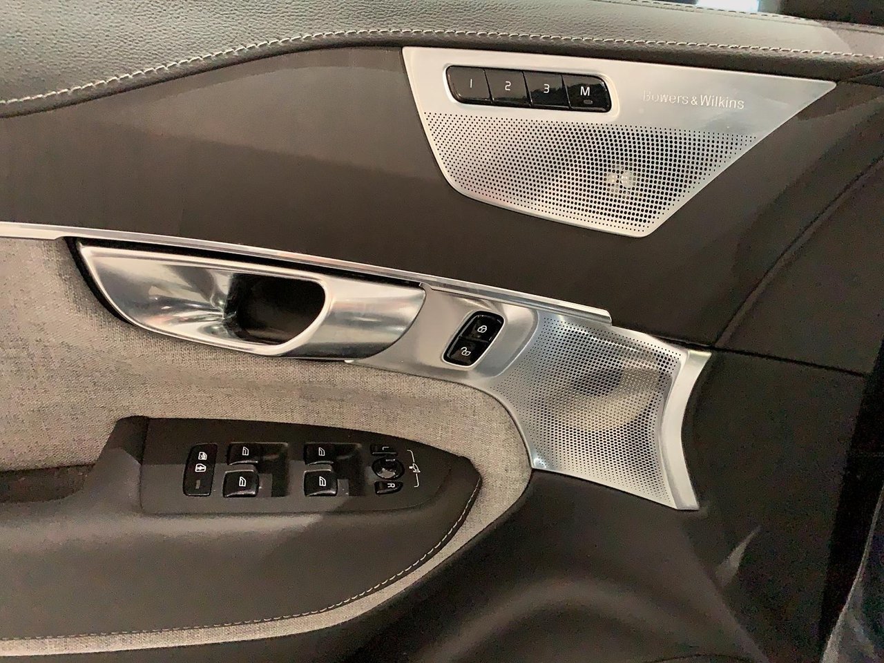 Volvo XC90 T8 RECHARGE ULTRA 4RM 2025-7