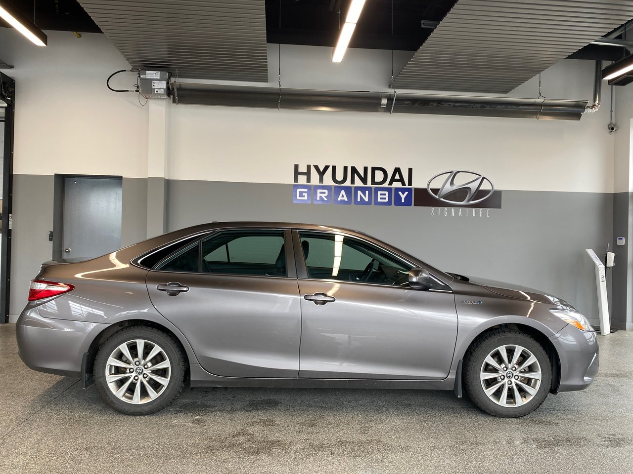 2017 Toyota Camry for sale in Granby, QC (1309124536) - The Car Guide