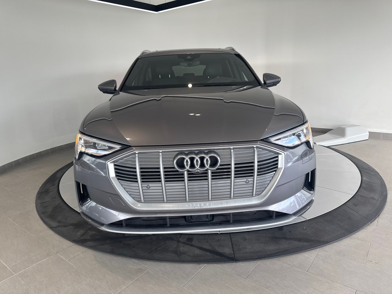 2019 Audi E-TRON Technik + CUIR + TOIT + A/C + NAV/GPS + WOW ++