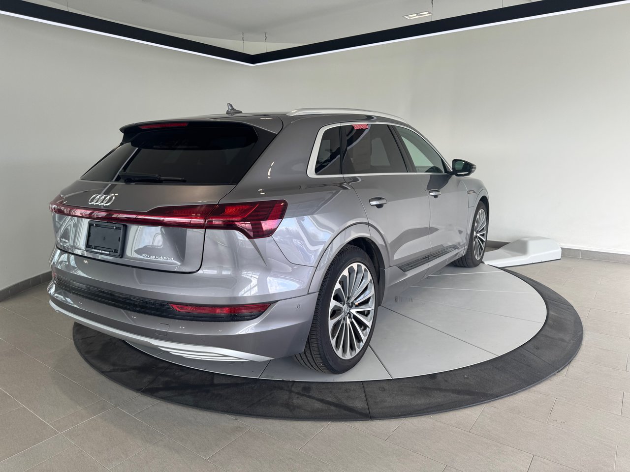 2019 Audi E-TRON Technik + CUIR + TOIT + A/C + NAV/GPS + WOW ++